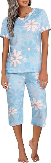Ekouaer Women's Sleepwear Capri Pajama Sets Short Sleeve Two-Piece Pjs V Neck Tops & Capri Pants with Pockets