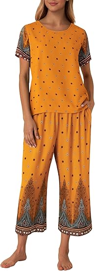 Ekouaer 2 Piece Women's Short Sleeve Capri Lounge Set Soft Mumu Pajama Sets with Pockets Loose Sleepwear Lightweight Homewear