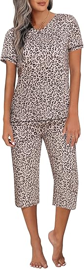 Ekouaer Women's Sleepwear Capri Pajama Sets Short Sleeve Two-Piece Pjs V Neck Tops & Capri Pants with Pockets