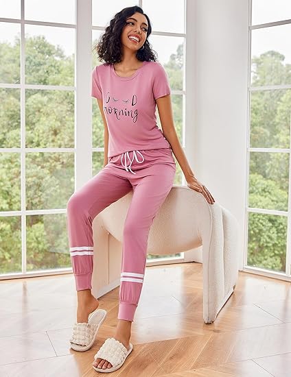 Ekouaer Womens Pajamas Set 2 Piece Lounge Pj Set Short Sleeve Sleepwear Tops with Joggers Pants Loungewear Print Nightwear