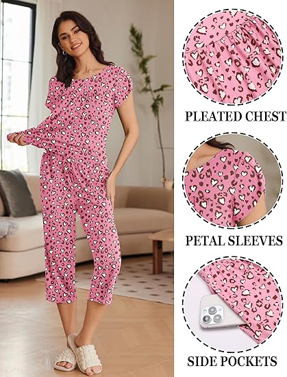Ekouaer Womens Pajama Set Short Sleeve Sleepwear Pleated Floral Pjs Set Capri Pants Lounge Sets with Pockets